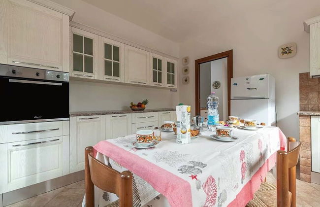 Detached Villa With Garden in Stintino - Photo 14