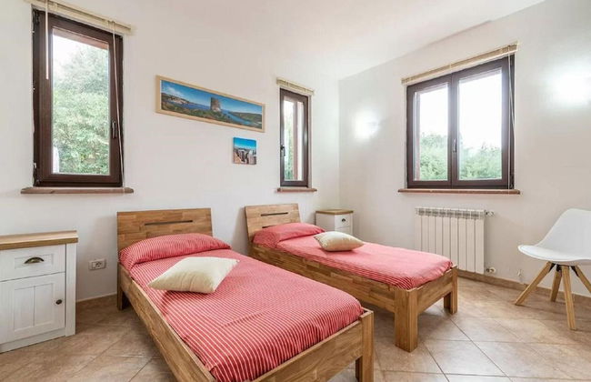 Detached Villa With Garden in Stintino - Photo 12