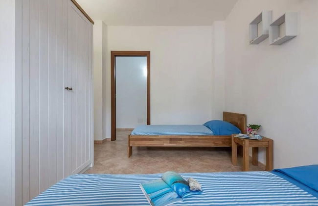Detached Villa With Garden in Stintino - Photo 9