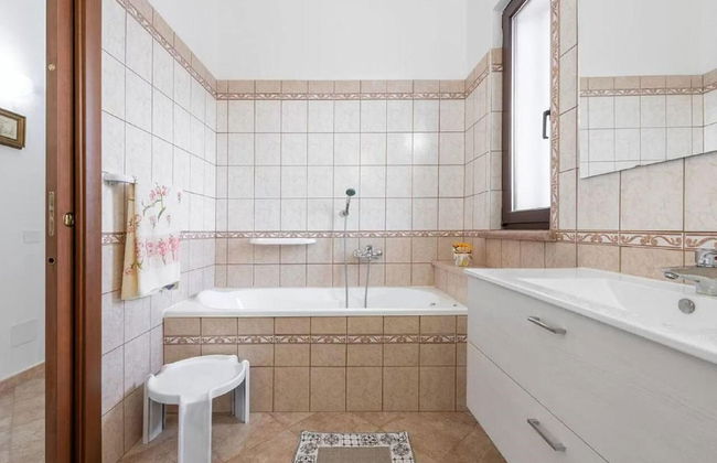 Detached Villa With Garden in Stintino - Photo 19