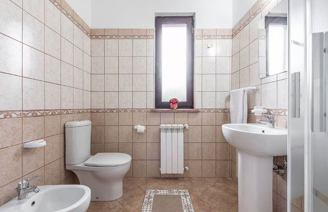 Detached Villa With Garden in Stintino - Photo 22
