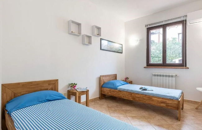 Detached Villa With Garden in Stintino - Photo 2