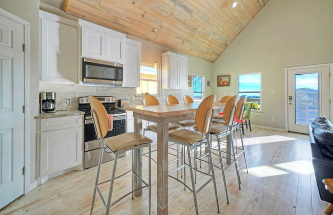 2 Homes, Sleeps 16, Shared Pool+boat Dock Laguna Village Serenity by Avantstay - Foto 46