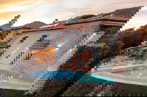 Photo 1 - Amazing Villa With Pool, Wellness and Stunning View