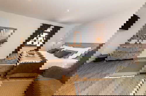 Photo 4 - Amazing Villa With Pool, Wellness and Stunning View