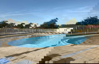 Foto 1 - Peaceful Holiday Home With Swimming Pool