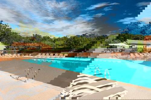 Photo 6 - Provencal-style Maisonette With Communal Pool