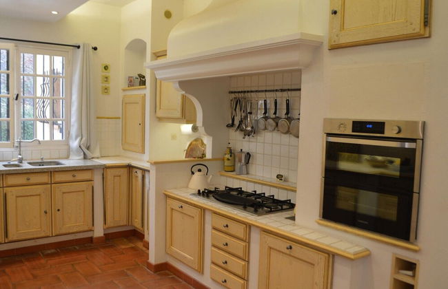 Rural Villa in Lorgues With a Private Pool - Foto 10