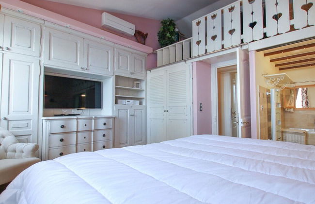 Lovely Holiday Home in Port Grimaud With Terrace - Photo 4