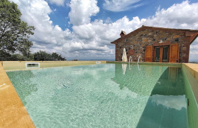 New Tuscan Villa With Pool - Photo 21