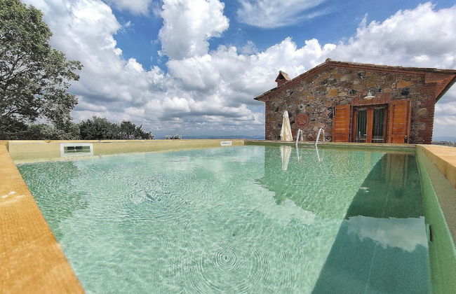 New Tuscan Villa With Pool - Photo 22