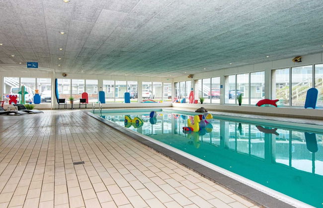 4 Person Holiday Home on a Holiday Park in Ringkobing - Foto 12