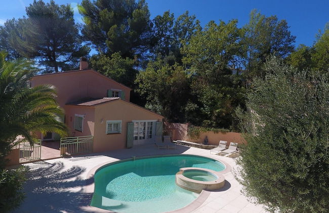 Holiday Home With Large Garden and Pool - Foto 17