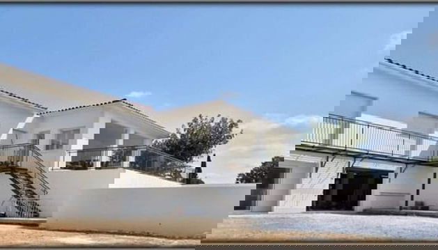 Foto 1 - Majestic Villa With Private Pool
