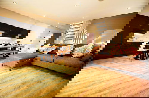 Photo 12 - Berwick - Very High End - Sleeps 4 -By The Station