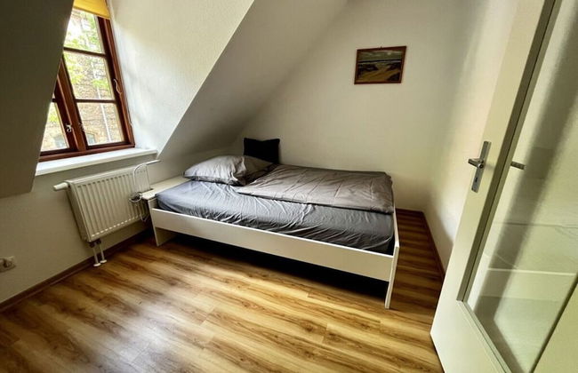 At the Provision House Modern Retreat - Photo 2