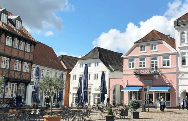 At the Provision House Modern Retreat - Photo 31