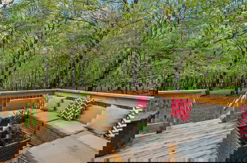 Foto 32 - The Tranquil Trails by Avantstay Lake Access, Deck, Fireplace