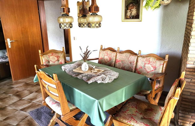 Regal Apartment in Pracht With Garden and Grill - Photo 18