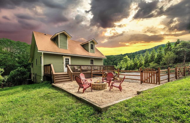 Hickory Nut Hideaway by Avantstay Mountain Views - Foto 1