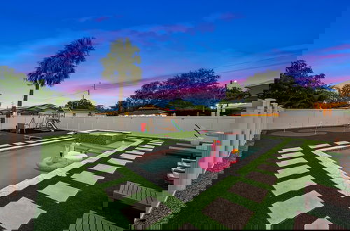 Foto 36 - Luxury Home w Heated Pool, Gym, Playground & More!