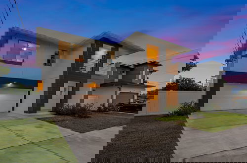 Foto 78 - Luxury Home w Heated Pool, Gym, Playground & More!