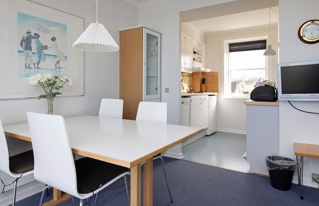 4 Person Holiday Home on a Holiday Park in Borre - Foto 6
