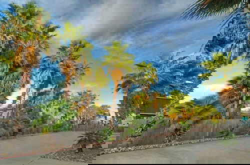 Foto 9 - Pool, Walk to Old Town + Eateries, Nightlife, Shopping Rock N Reelby Avantstay