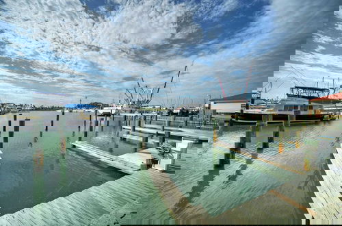 Foto 19 - Coral Reef by Avantstay Beach Boardwalk, Pool