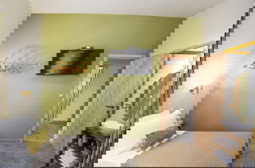 Photo 12 - Vivis Hub