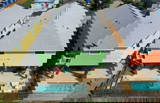 Foto 3 - Laid Back Lime by AvantStay | Near Beach w/ Pool, Complimentary Pool Warmer