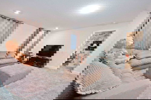 Foto 25 - Storey Lake 7 Bedroom With Extra Large Bedrooms! 7 Home by RedAwning