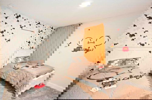 Foto 7 - Storey Lake 7 Bedroom With Extra Large Bedrooms! 7 Home by RedAwning