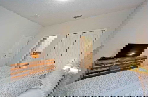 Foto 19 - Storey Lake 7 Bedroom With Extra Large Bedrooms! 7 Home by RedAwning
