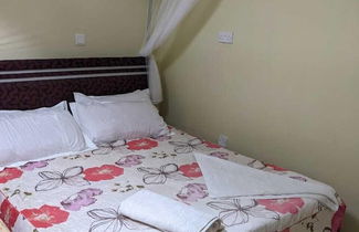 Photo 2 - Eilarose Suites