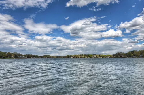 Photo 35 - Laid Back Lake Life by Avantstay Waterfront View