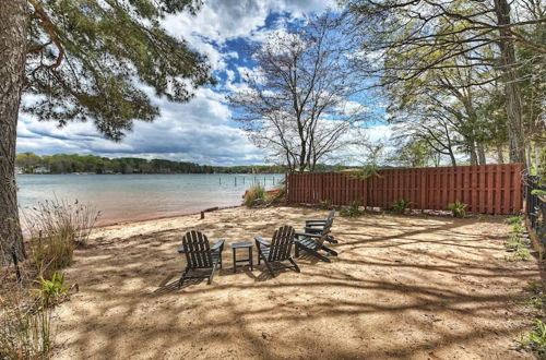 Photo 30 - Laid Back Lake Life by Avantstay Waterfront View