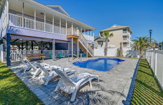 Foto 1 - Surfside Beach Vacation Rental w/ Private Pool
