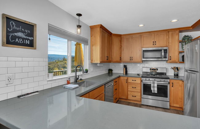 Modern 2bd Cabin With Stunning Views of Bass Lake - Foto 8