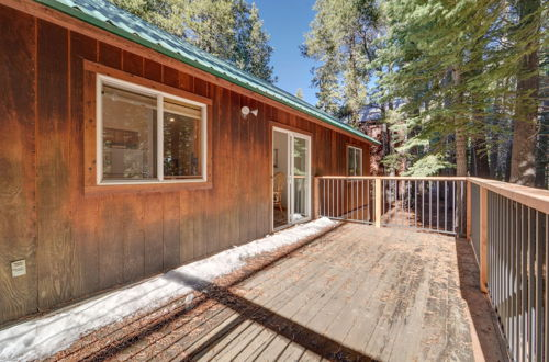 Photo 4 - Charming Truckee Cabin: 5 Mi to Donner Lake