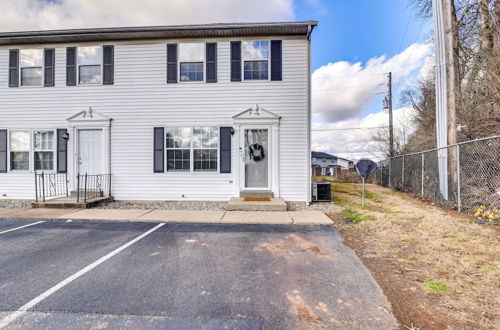 Photo 22 - Bowling Green Townhome: 4 Mi to Lost River Cave