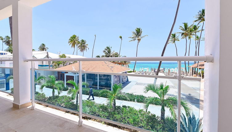 Photo 1 - Fantastic beachfront 2 bedroom apartment