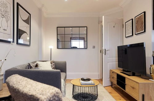 Photo 23 - The Clissold Park Escape - Spacious 1bdr Flat