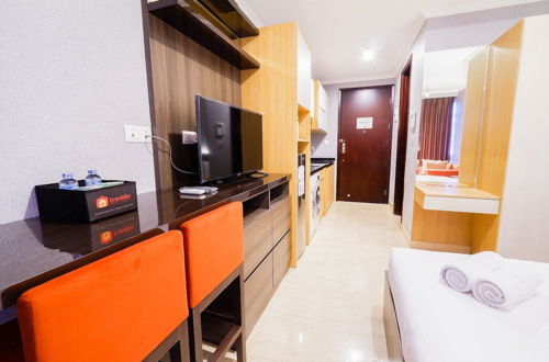 Foto 9 - Luxurious Studio Room At Menteng Park Apartment