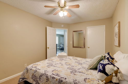 Photo 11 - Fresno Apt Near Attractions, Shopping & Dining