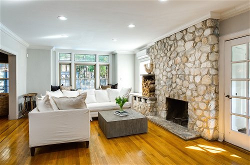 Photo 17 - Spacious New Jersey Home: Pool & Fire Pit