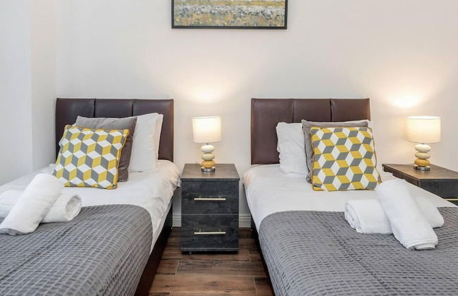Captivating 2-bed Apartment in Grays - Foto 5