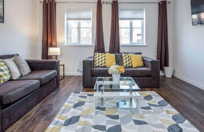 Captivating 2-bed Apartment in Grays - Foto 14