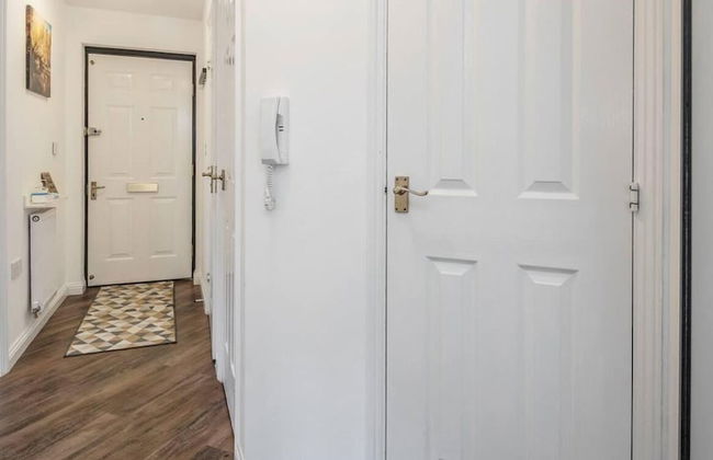 Captivating 2-bed Apartment in Grays - Foto 20