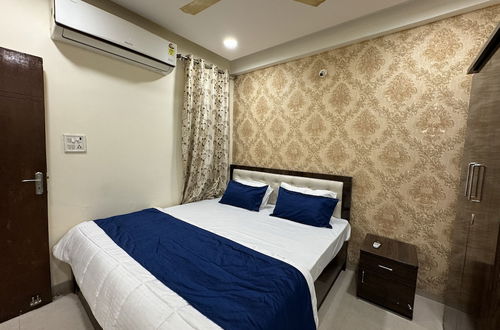 Photo 3 - Home Escape 2bhk Apartments